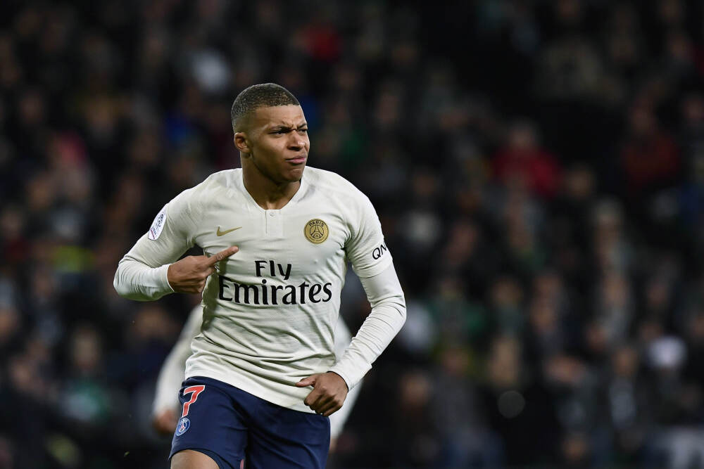 广东福彩助力羊城新八景“趣”漫跑开跑 奥运冠军为中国福彩打call